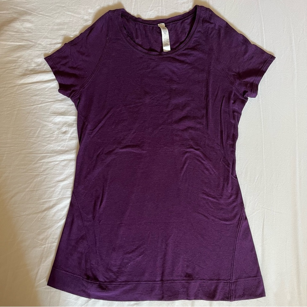 Lululemon Athletica Women’s Purple Top Size 6